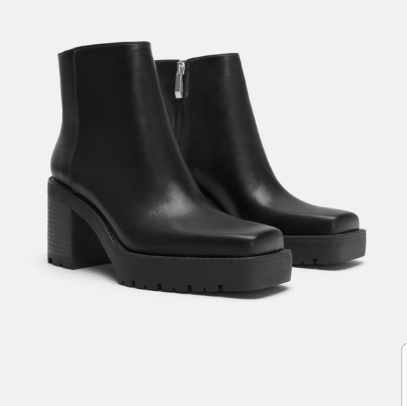 ZARA SQUARED ANKLE BOOTS WITH LUG SOLES - Picture 4 of 7